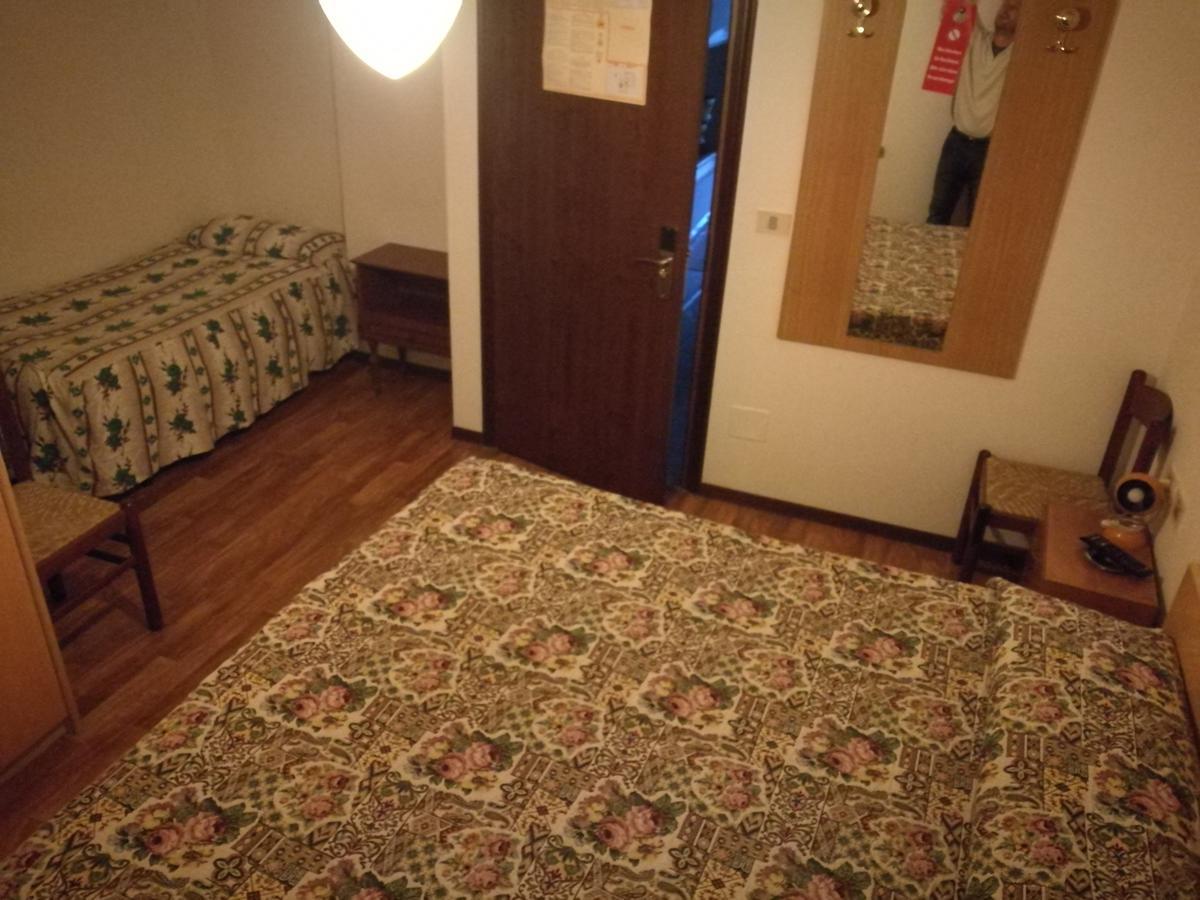 Albergo Roncone Экстерьер фото