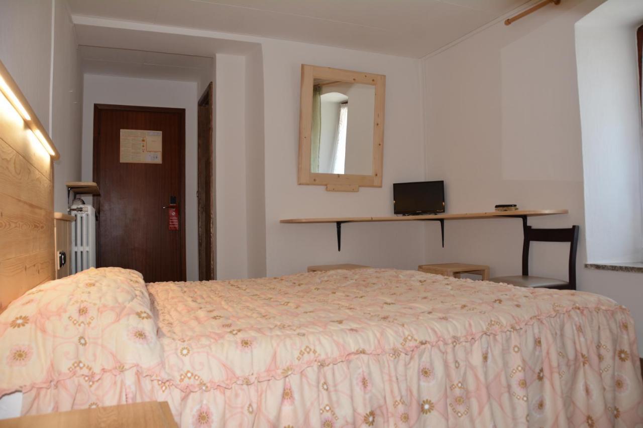 Albergo Roncone Экстерьер фото
